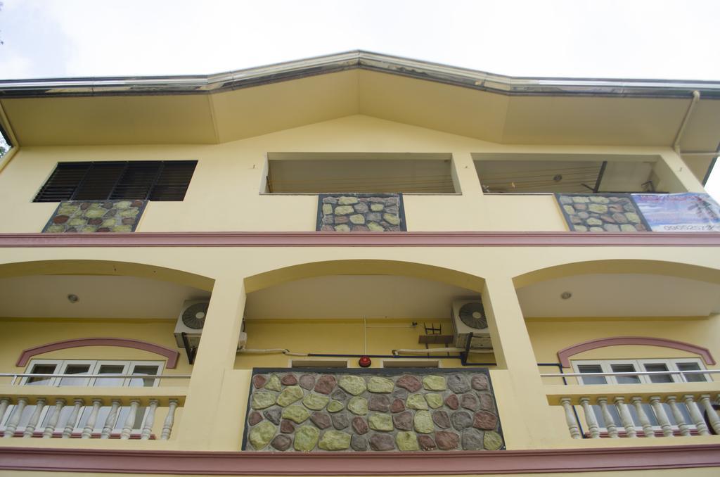 Julz Tropical Apartments Olongapo Zewnętrze zdjęcie
