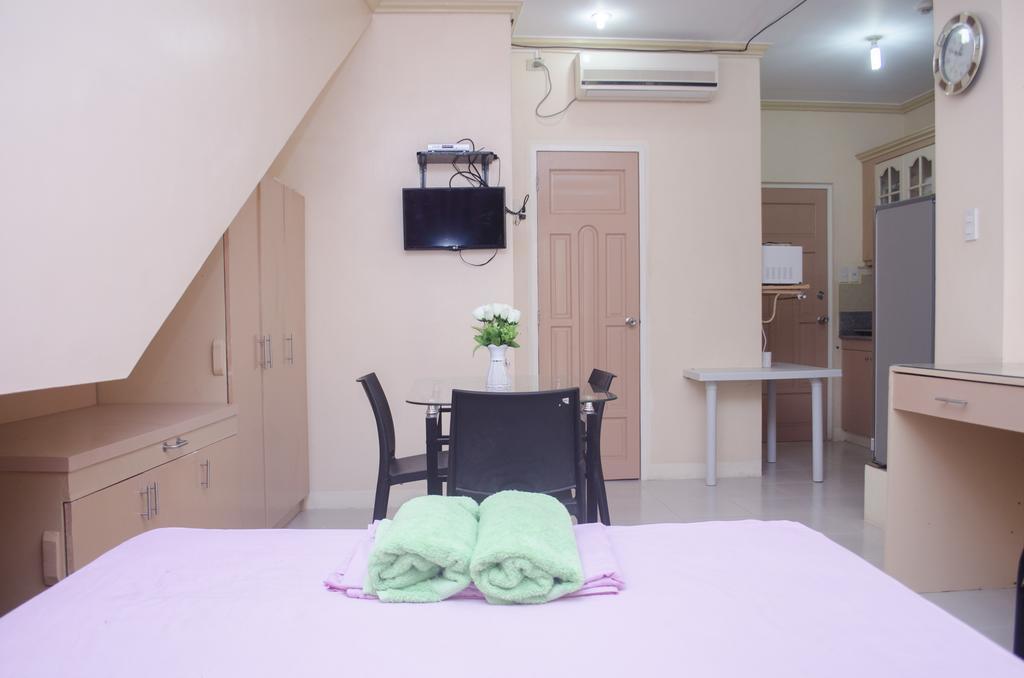 Julz Tropical Apartments Olongapo Zewnętrze zdjęcie