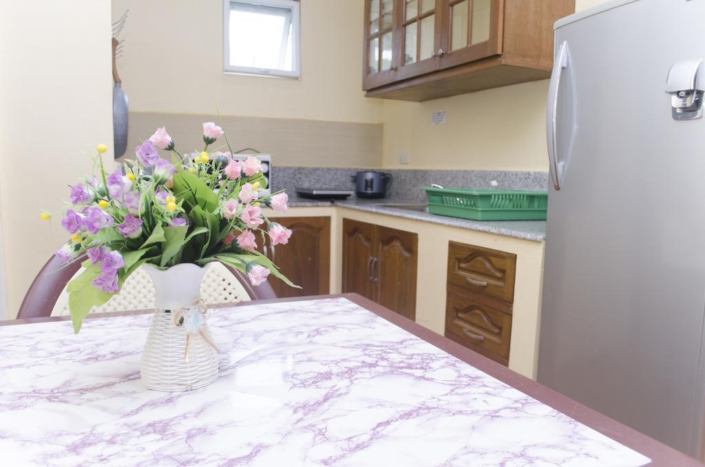 Julz Tropical Apartments Olongapo Zewnętrze zdjęcie